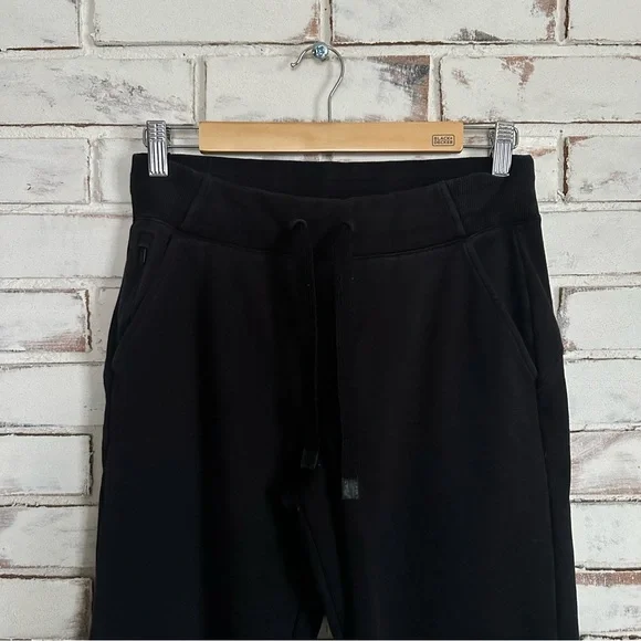 Athleta triumph black jogger size small - Picture 3 of 9